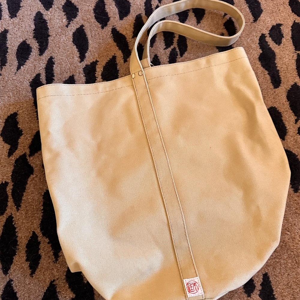 Niwaki Daikon Totebag